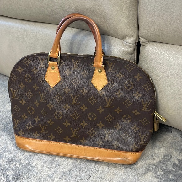 Louis Vuitton Handbags - Louis Vuitton Monogram Alma MM Hand Bag Purse Coated Canvas and Leather